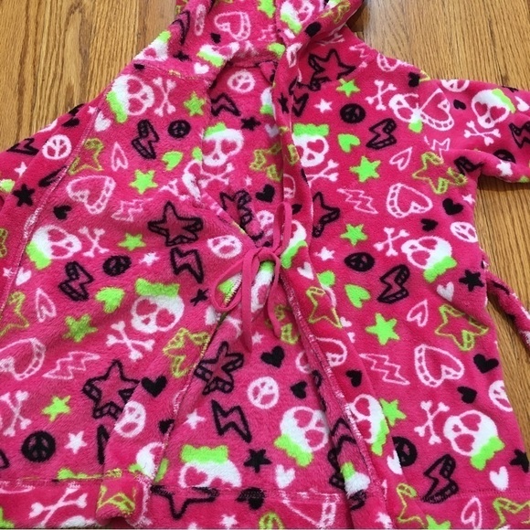 SO little girls pink hooded belted robes - Picture 10 of 12